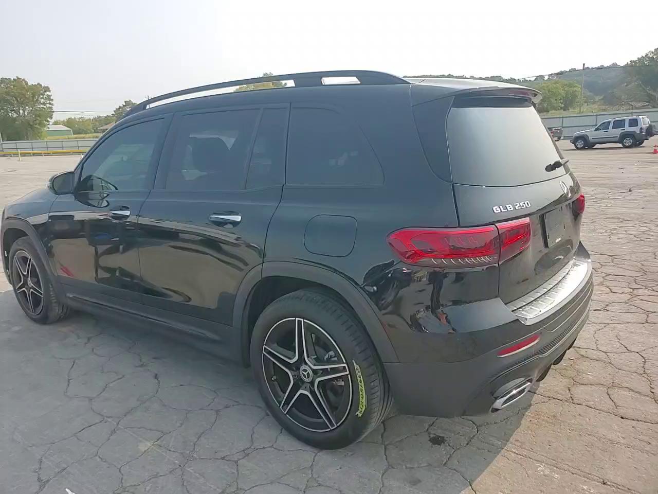 Фото: W1N4M4GBXPW334976