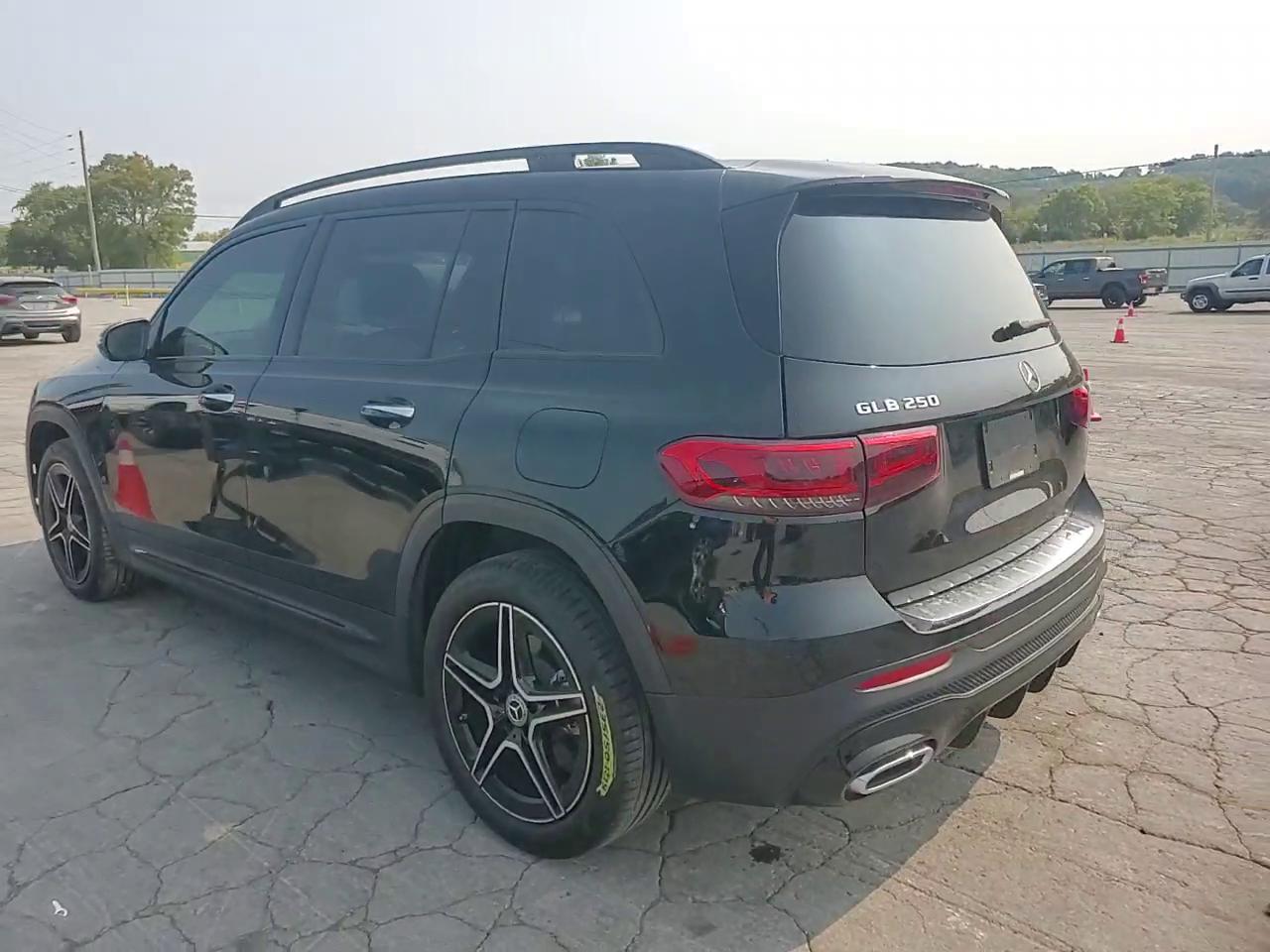 Фото: W1N4M4GBXPW334976