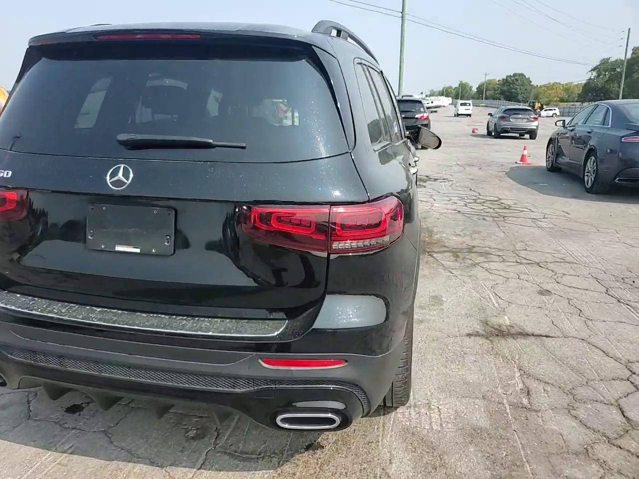 Фото: W1N4M4GBXPW334976