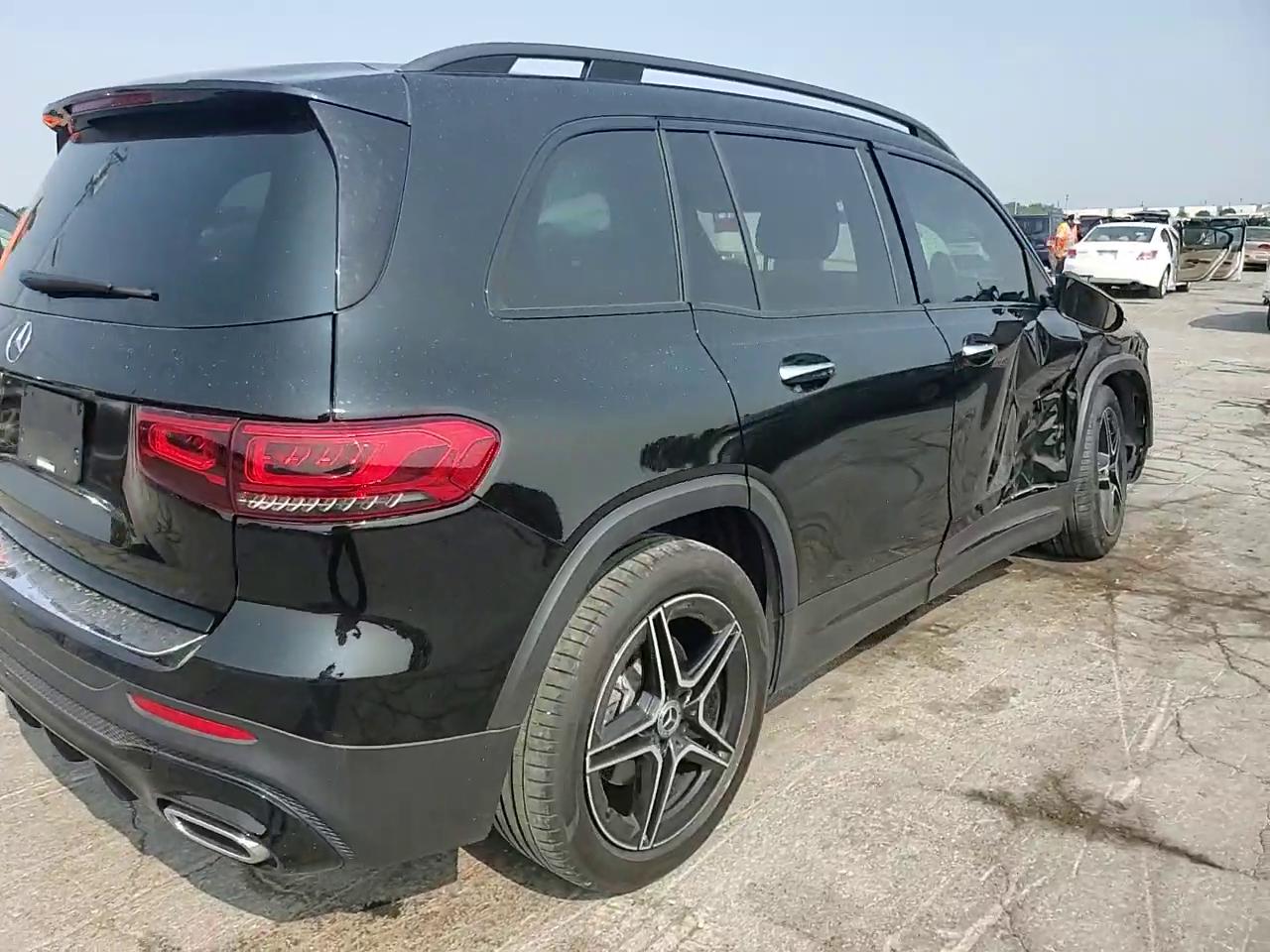 Фото: W1N4M4GBXPW334976