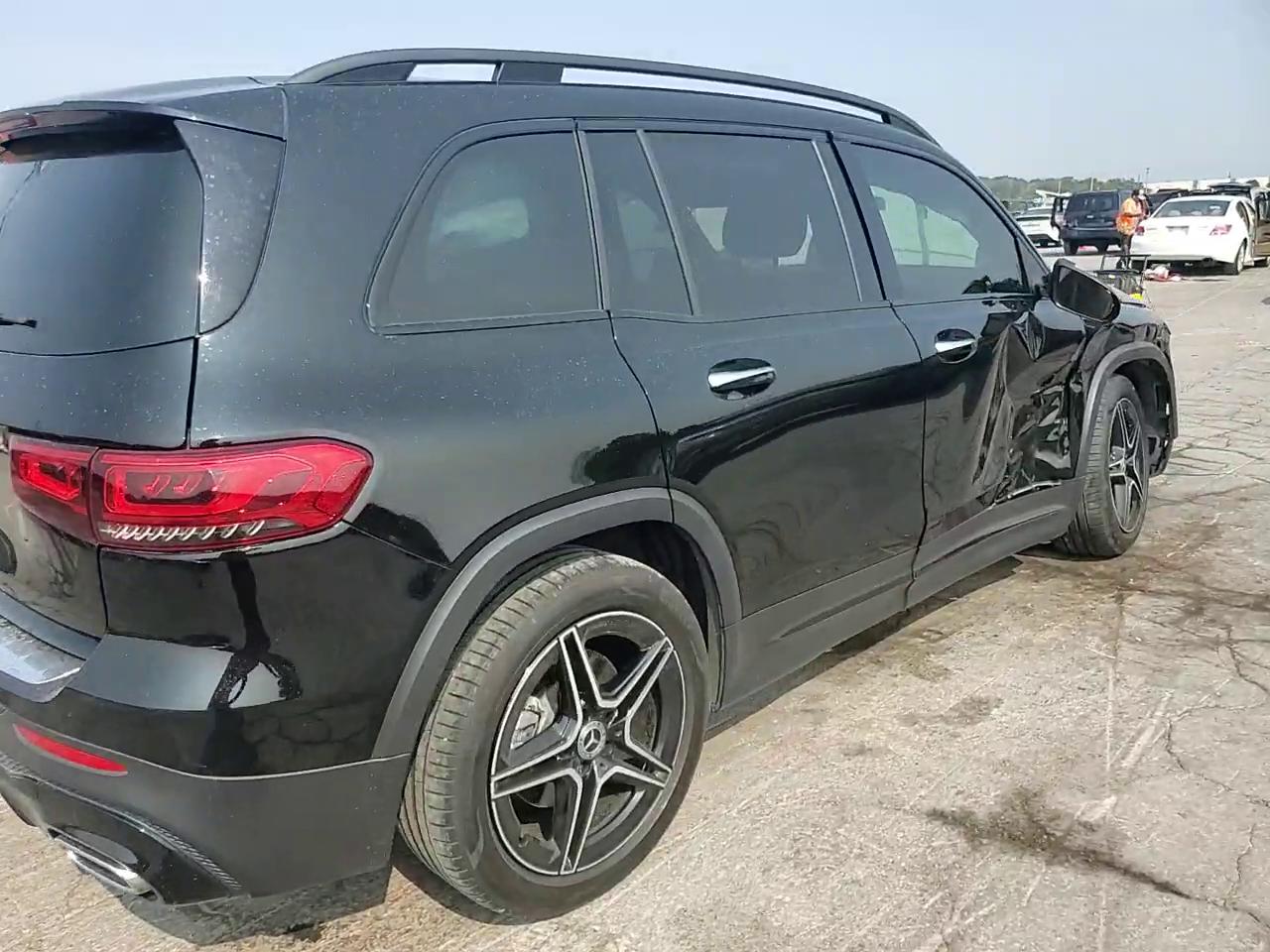 Фото: W1N4M4GBXPW334976