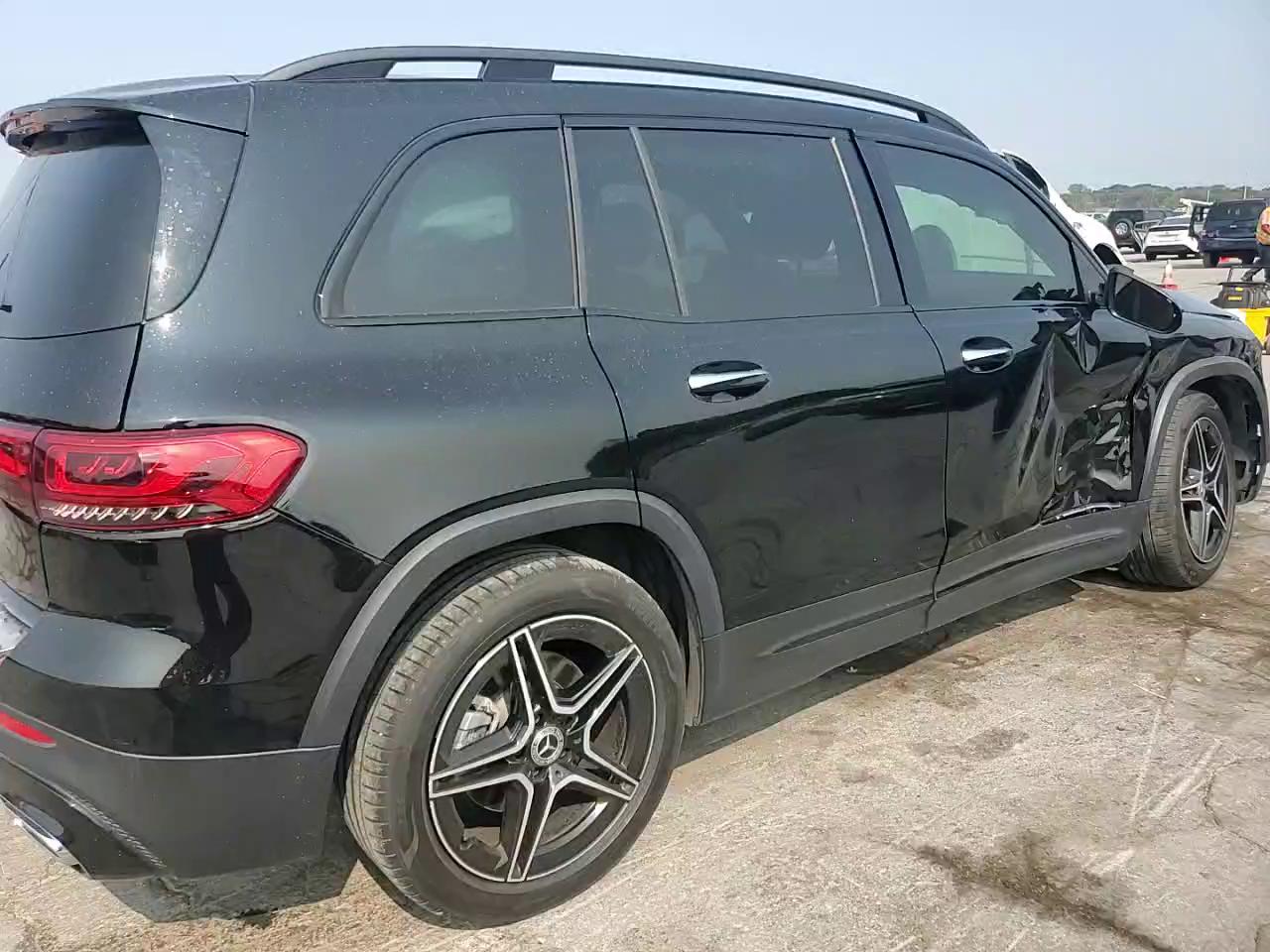 Фото: W1N4M4GBXPW334976