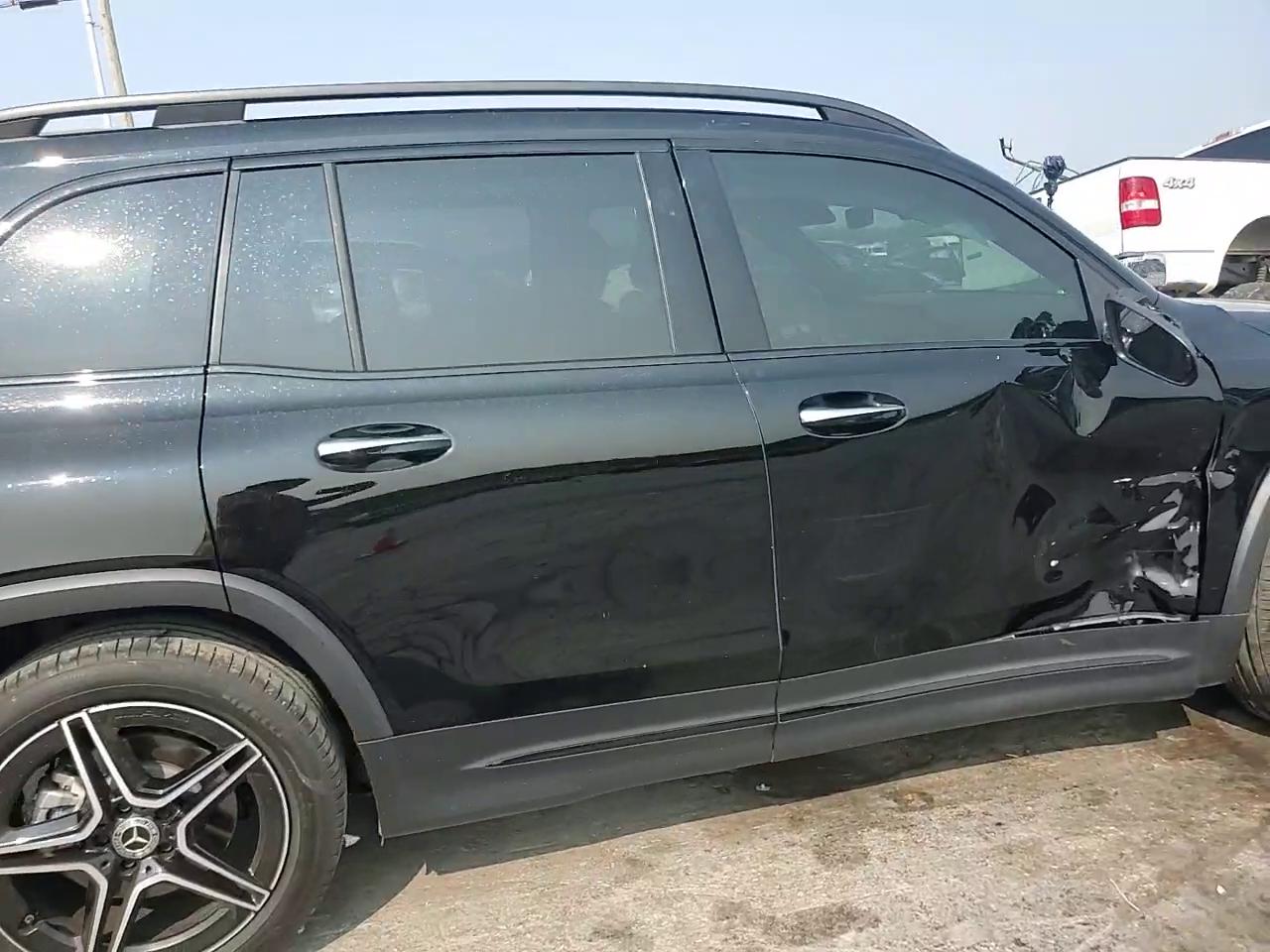 Фото: W1N4M4GBXPW334976