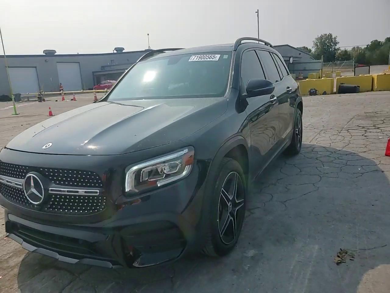 Фото: W1N4M4GBXPW334976