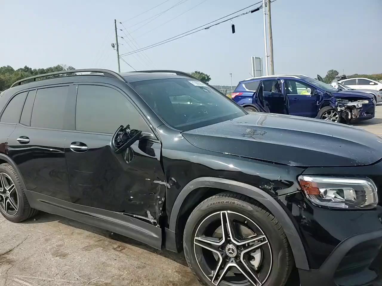 Фото: W1N4M4GBXPW334976