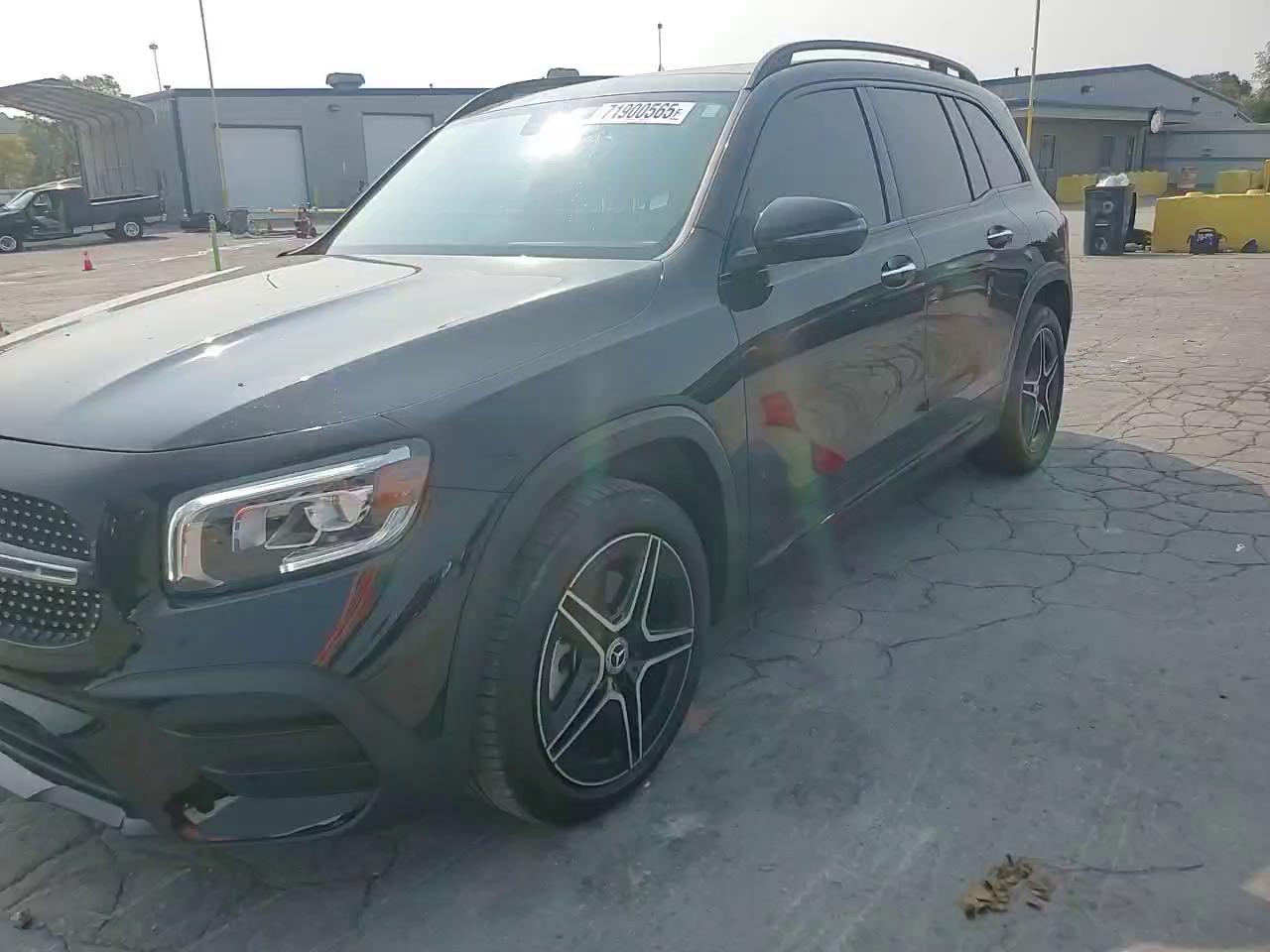 Фото: W1N4M4GBXPW334976