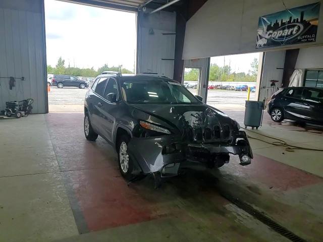 2015 Jeep Cherokee Latitude VIN: 1C4PJMCS9FW756075 Lot: 81757155