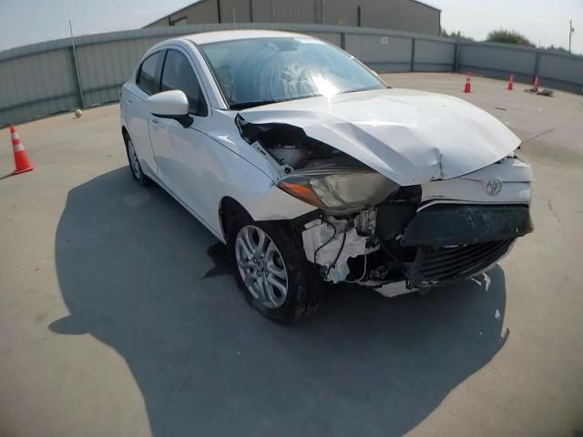 2017 Toyota Yaris Ia VIN: 3MYDLBYV2HY164891 Lot: 81601575