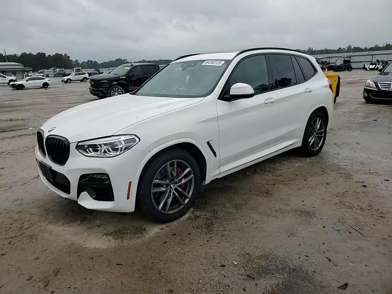 Фото: 5UXTY9C05M9F33261