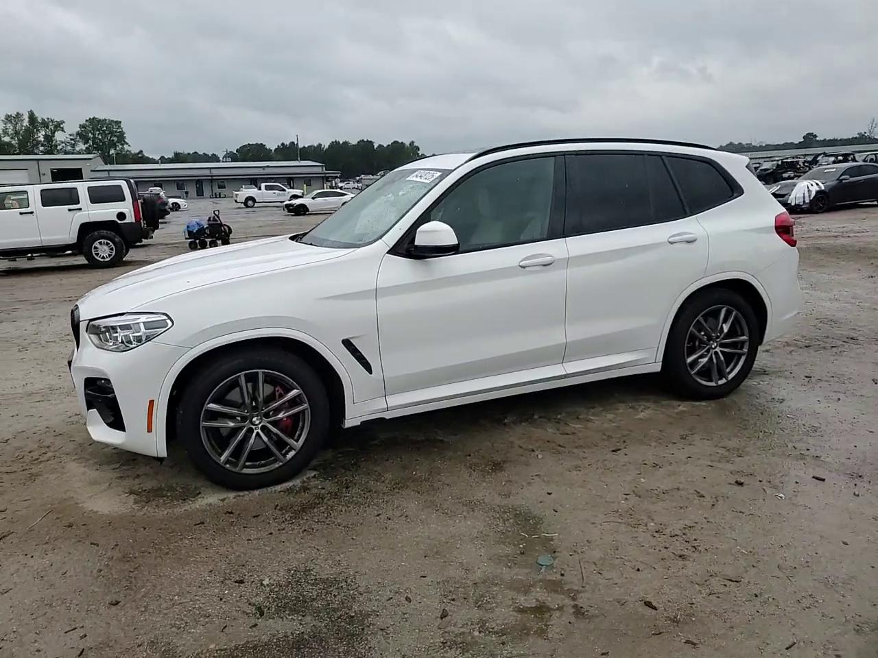 Фото: 5UXTY9C05M9F33261