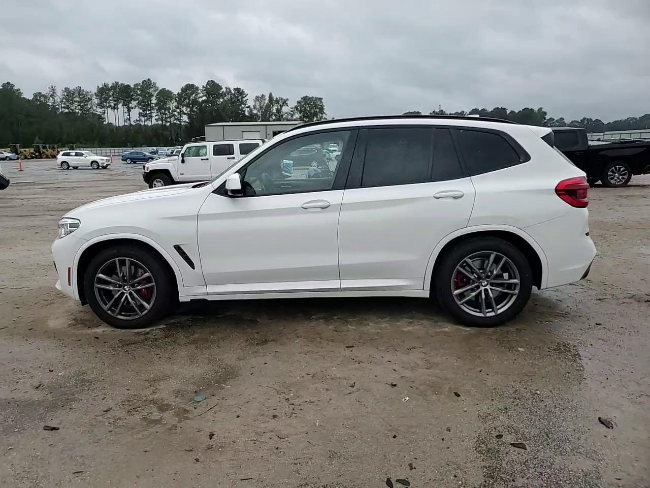 Фото: 5UXTY9C05M9F33261