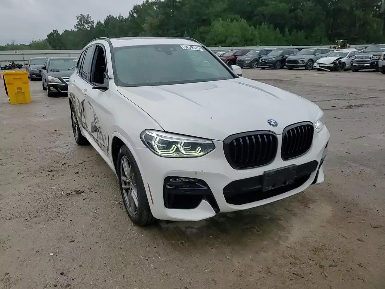 Фото: 5UXTY9C05M9F33261