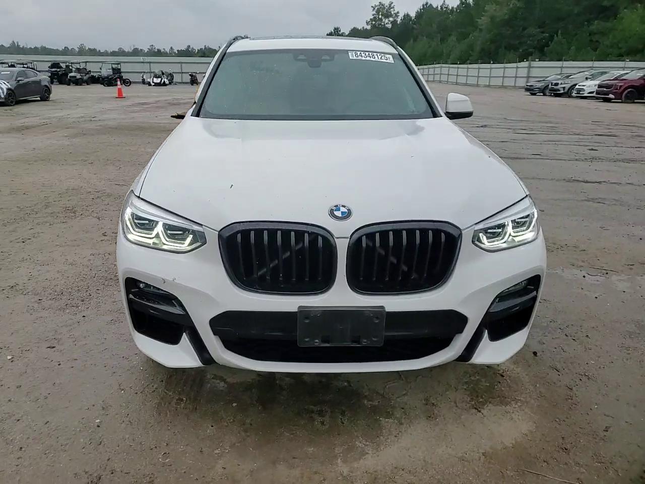 Фото: 5UXTY9C05M9F33261