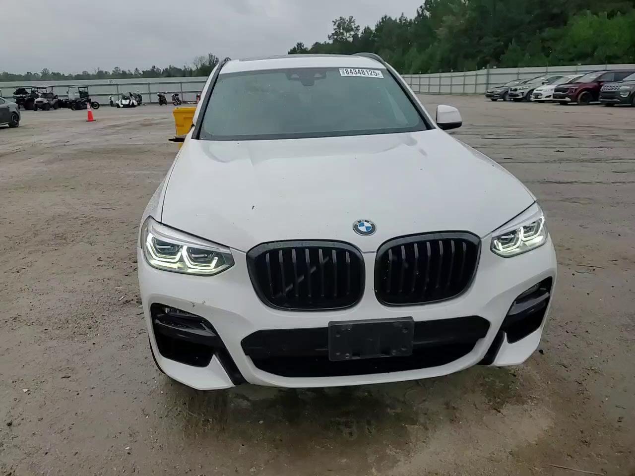 Фото: 5UXTY9C05M9F33261