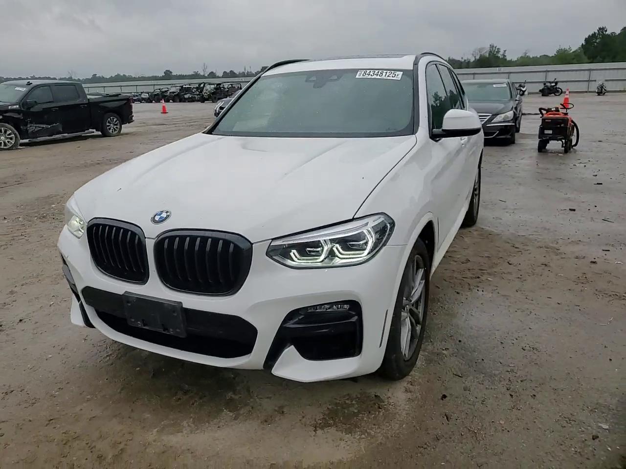 Фото: 5UXTY9C05M9F33261