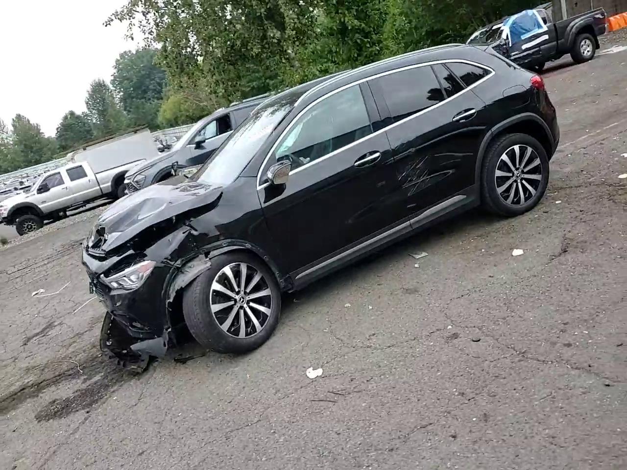 Фото: W1N4N4HB3PJ437973