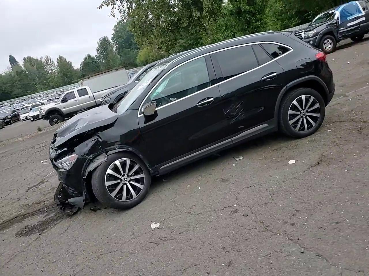 Фото: W1N4N4HB3PJ437973