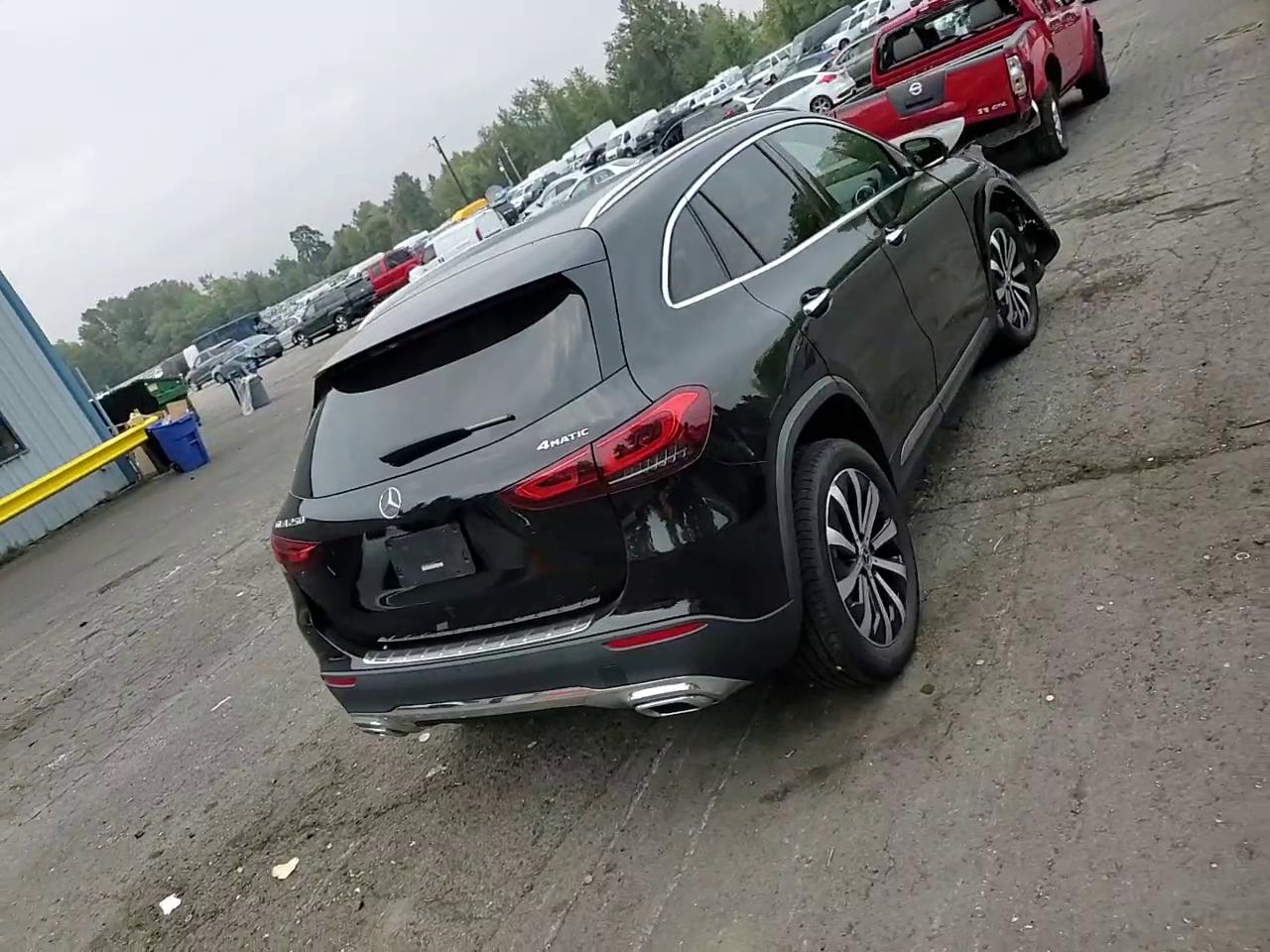 Фото: W1N4N4HB3PJ437973