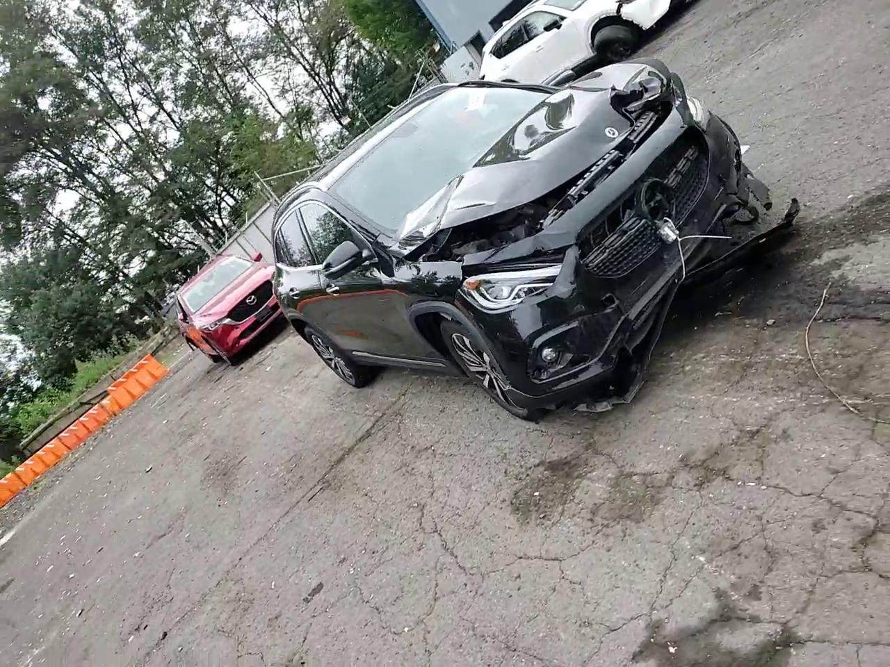 Фото: W1N4N4HB3PJ437973