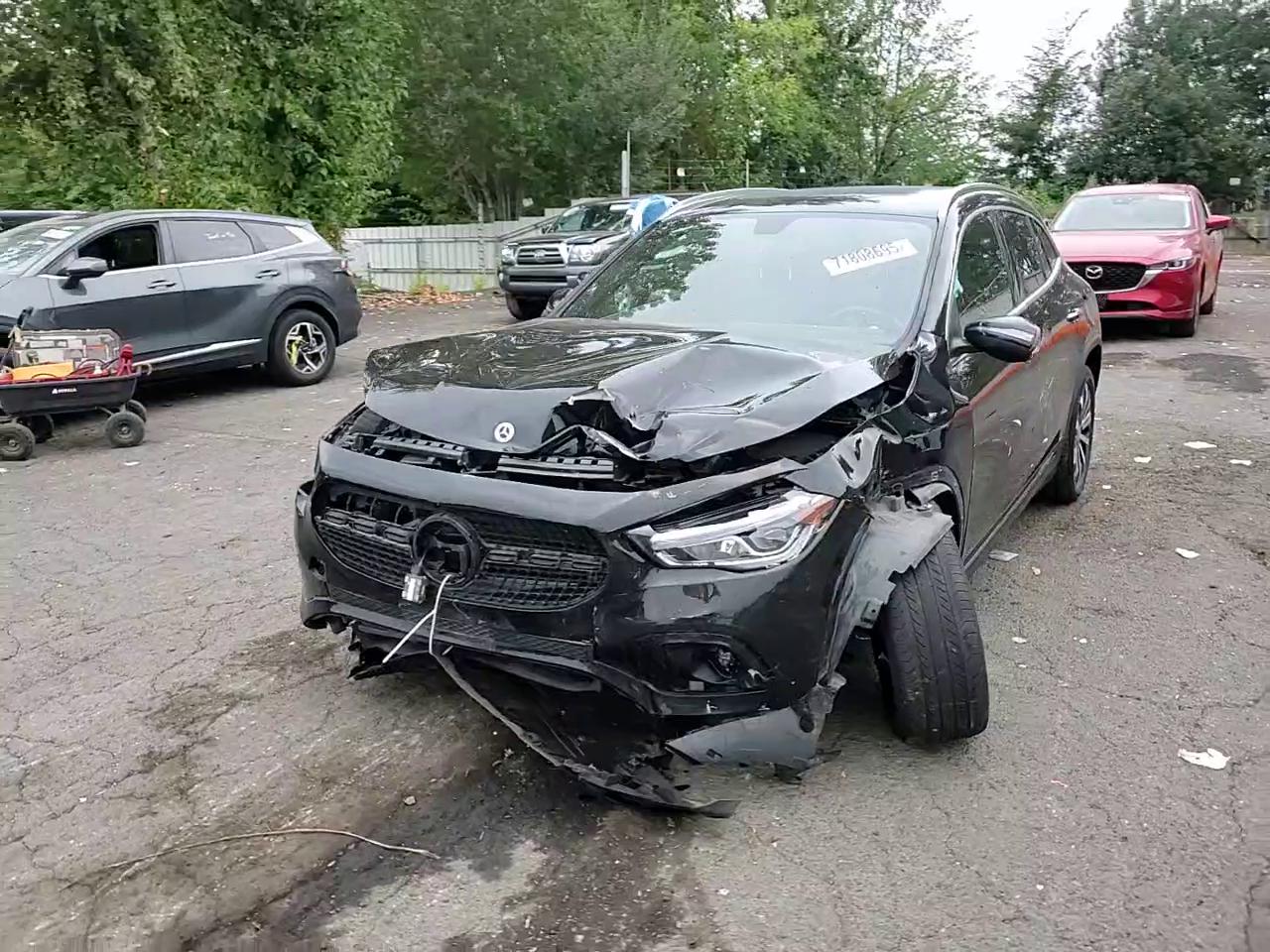 Фото: W1N4N4HB3PJ437973