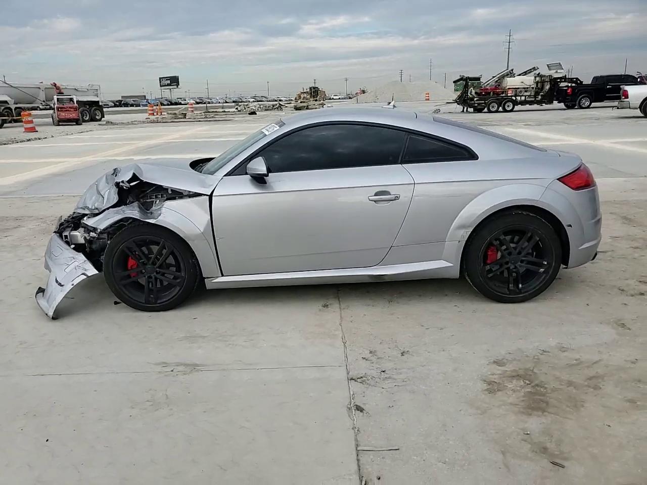 Фото: TRUAEAFV4N1000864