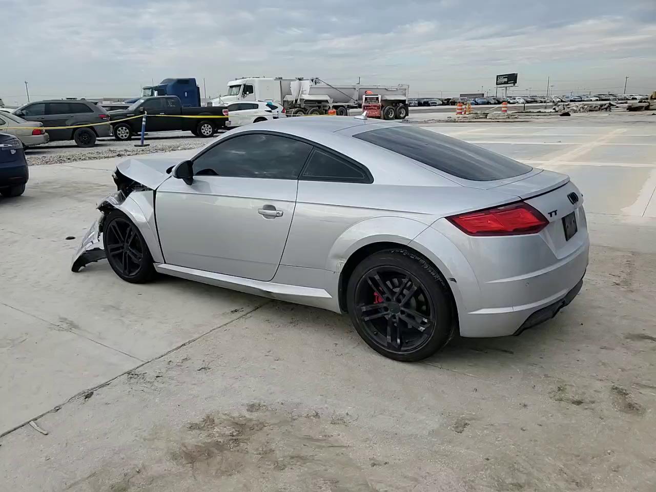 Фото: TRUAEAFV4N1000864