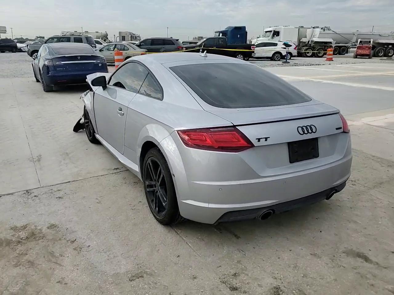 Фото: TRUAEAFV4N1000864