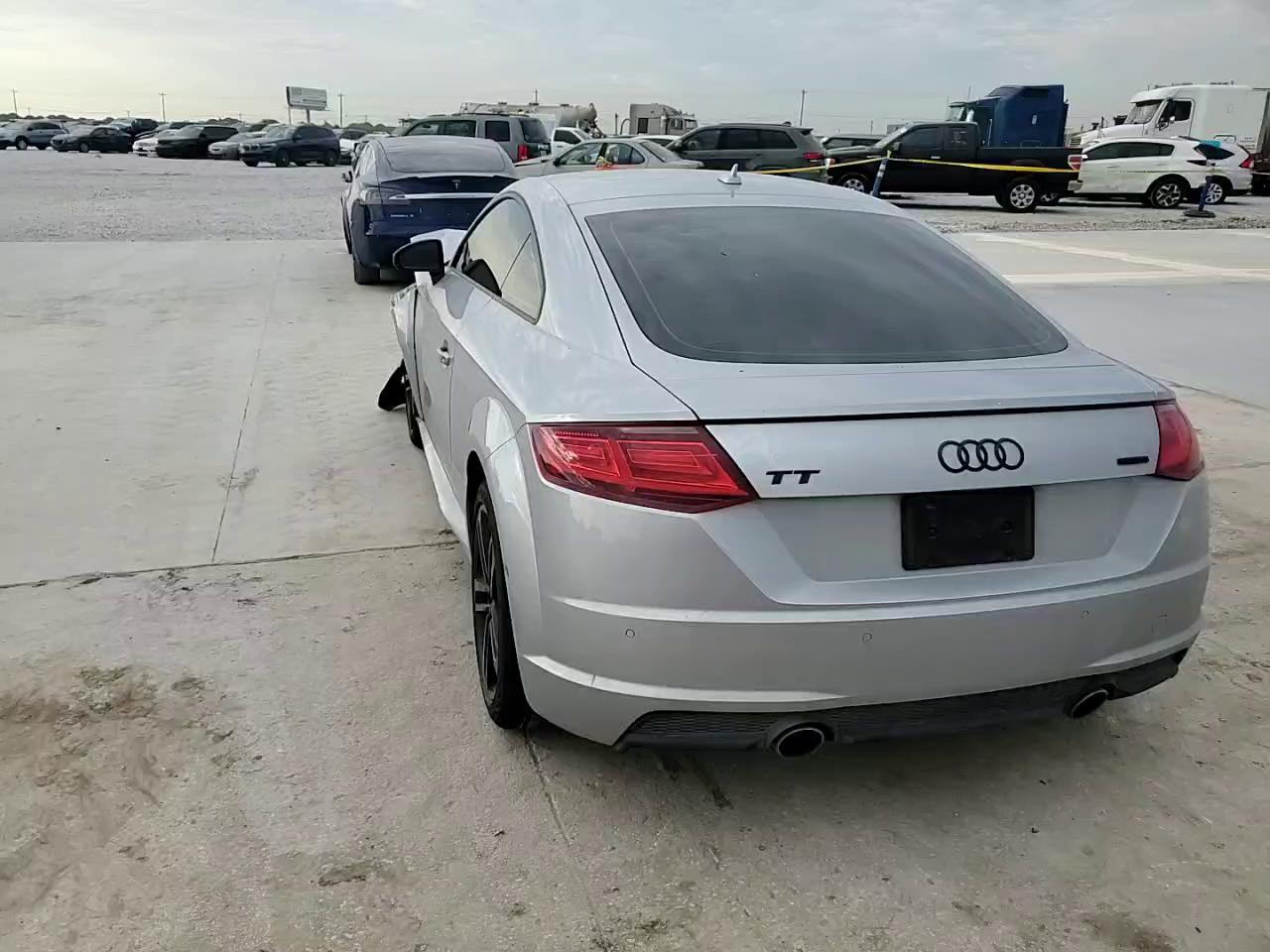 Фото: TRUAEAFV4N1000864