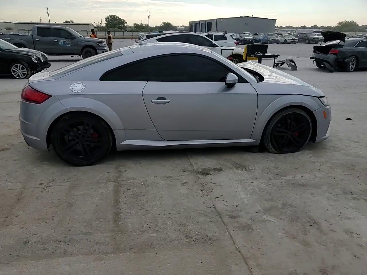 Фото: TRUAEAFV4N1000864