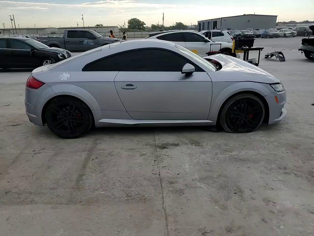 Фото: TRUAEAFV4N1000864