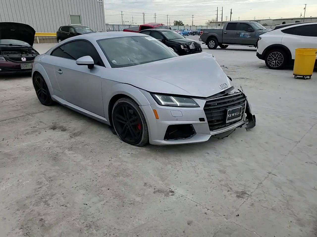 Фото: TRUAEAFV4N1000864