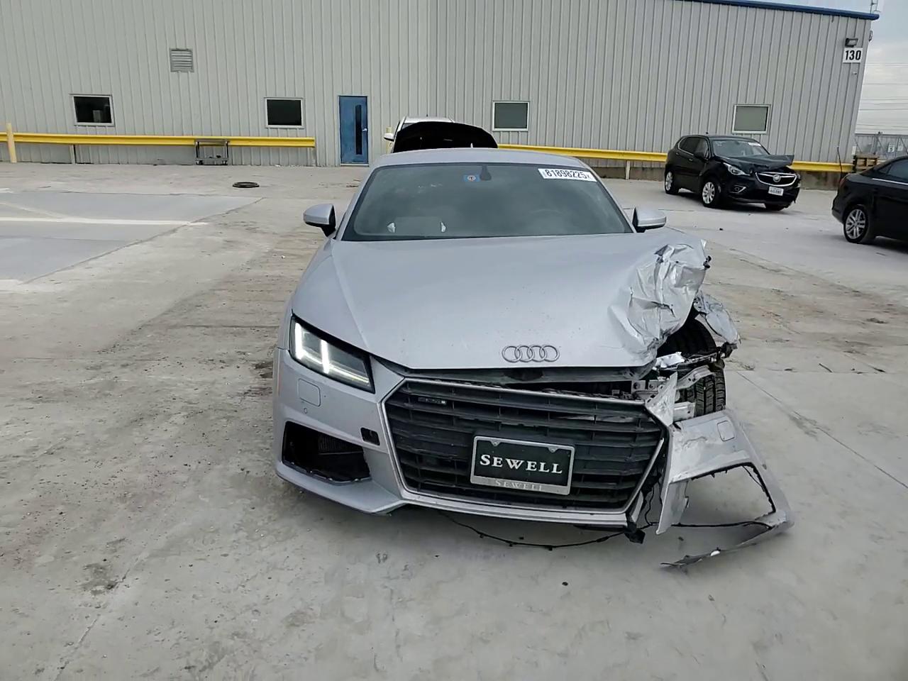 Фото: TRUAEAFV4N1000864