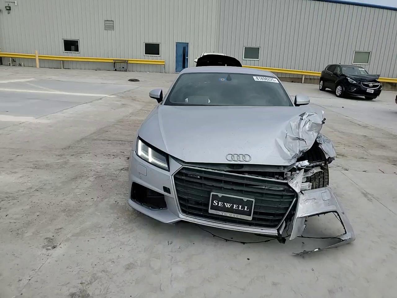 Фото: TRUAEAFV4N1000864