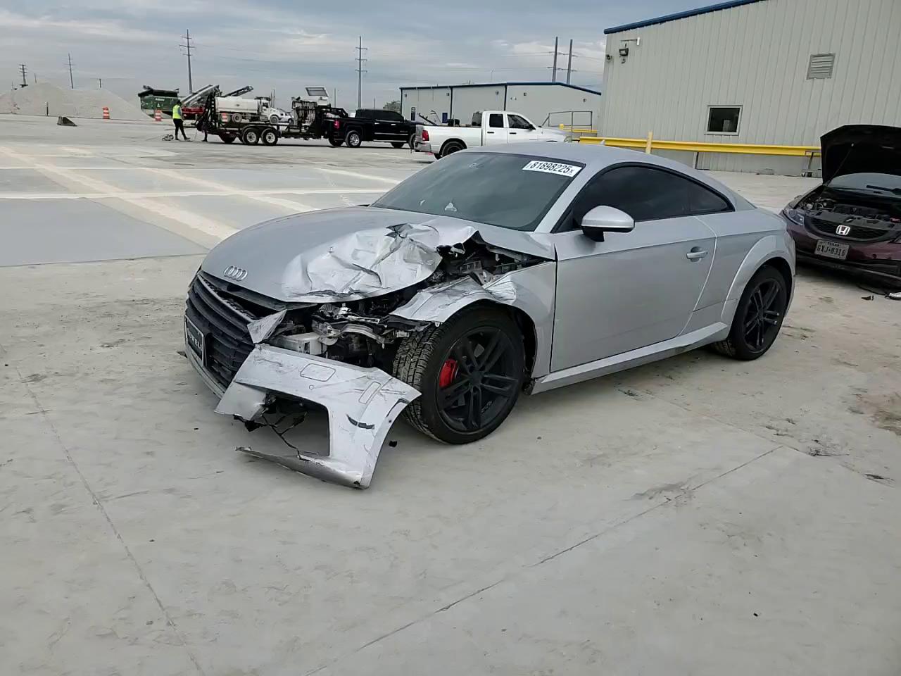 Фото: TRUAEAFV4N1000864