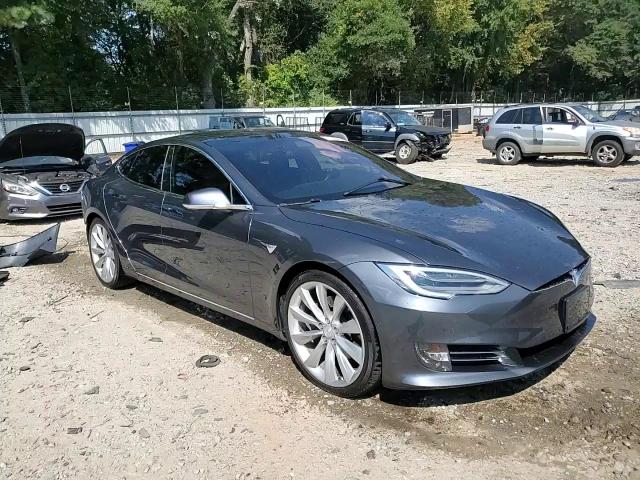 2017 Tesla Model S VIN: 5YJSA1E21HF195433 Lot: 81153965