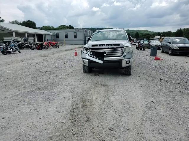 2016 Toyota Tundra Crewmax Limited VIN: 5TFHW5F19GX568733 Lot: 70926575