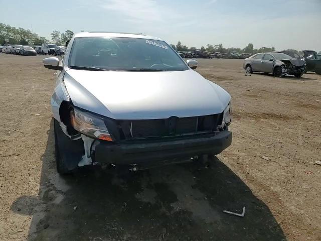 2015 Volkswagen Passat Sel VIN: 1VWCS7A30FC116490 Lot: 81123015