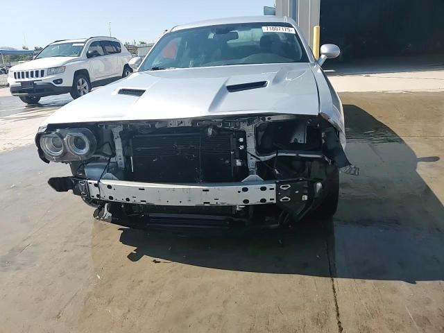 2019 Dodge Challenger Sxt VIN: 2C3CDZAG6KH751172 Lot: 71007175