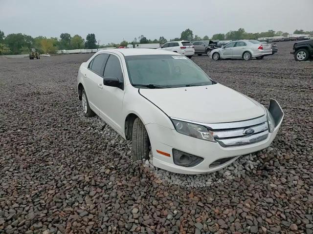 2012 Ford Fusion S VIN: 3FAHP0GAXCR157039 Lot: 81594995