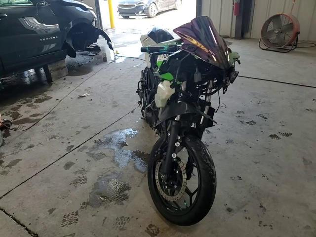 2015 Kawasaki Ex300 A VIN: JKAEX8A17FDA20865 Lot: 84535715