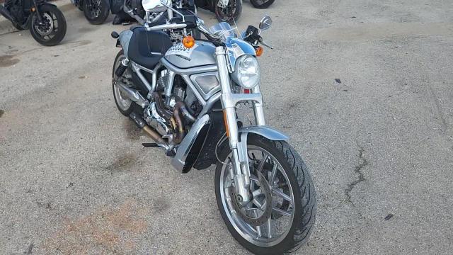 2012 Harley-Davidson Vrscdxa Anniversary VIN: 1HD1HHH2XCC808312 Lot: 83995335