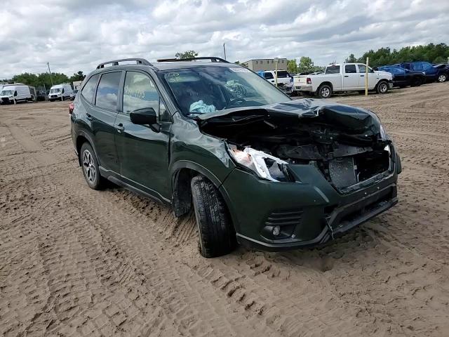 2024 Subaru Forester Premium VIN: JF2SKADC7RH425986 Lot: 80379135