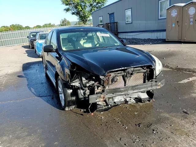 2014 Subaru Legacy 2.5I Limited VIN: 4S3BMBL64E3016118 Lot: 80806435