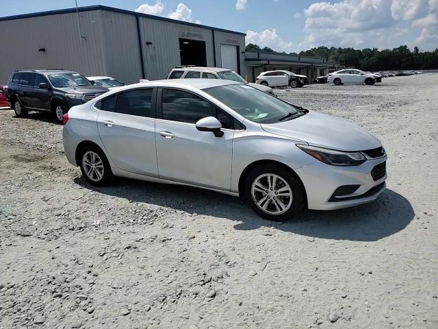 2018 Chevrolet Cruze Lt VIN: 1G1BE5SM9J7231407 Lot: 71823555