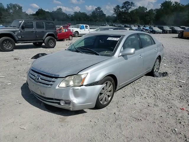2005 Toyota Avalon Xl VIN: 4T1BK36B95U002158 Lot: 81397275