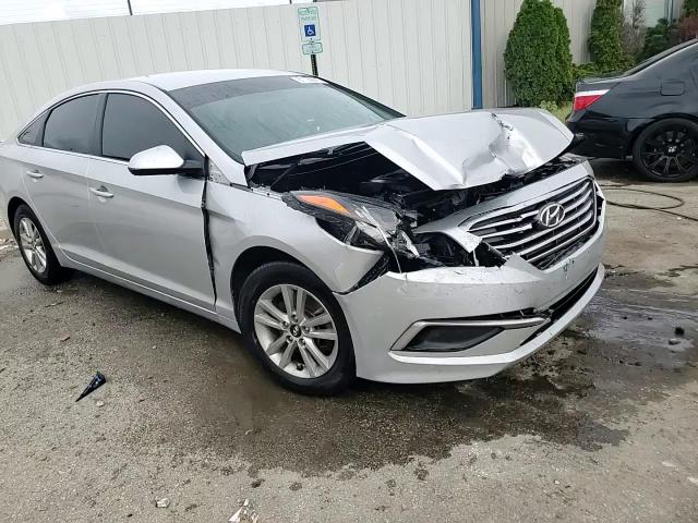 2017 Hyundai Sonata Se VIN: 5NPE24AF6HH485253 Lot: 81106975