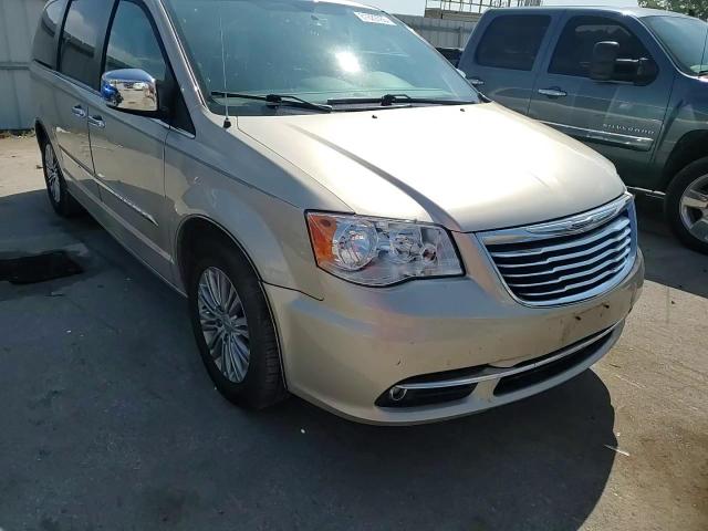2016 Chrysler Town & Country Touring L VIN: 2C4RC1CG6GR104876 Lot: 81629785