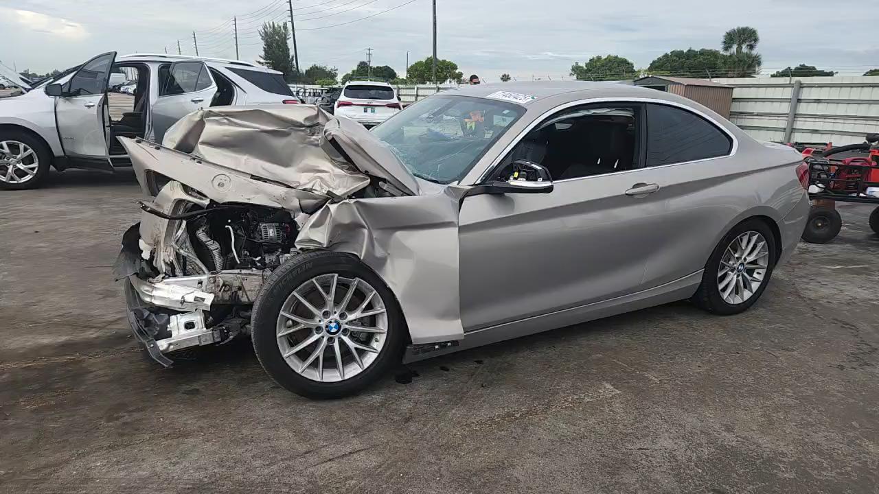 Фото: WBA1F9C54GV544204