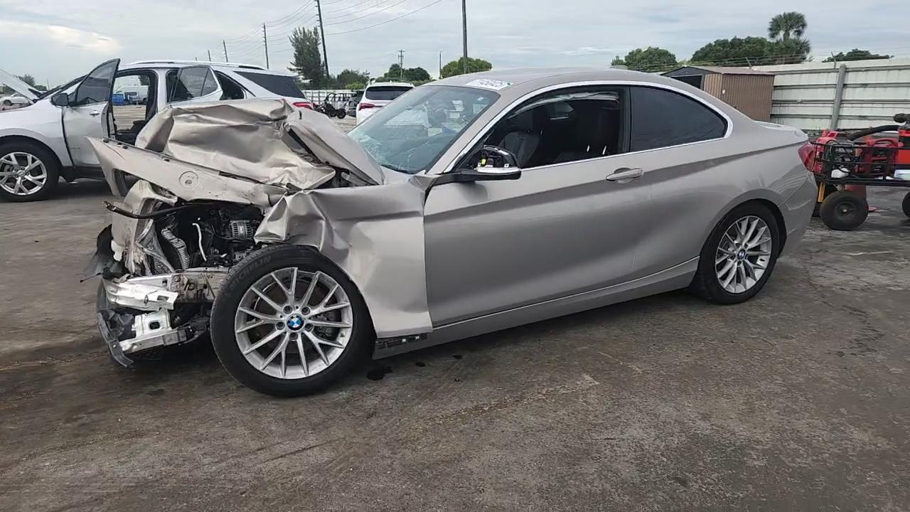 Фото: WBA1F9C54GV544204