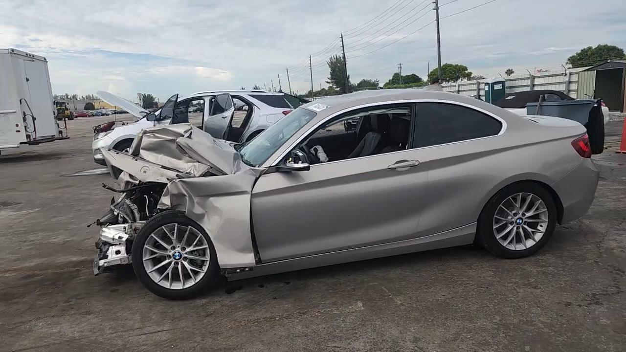 Фото: WBA1F9C54GV544204